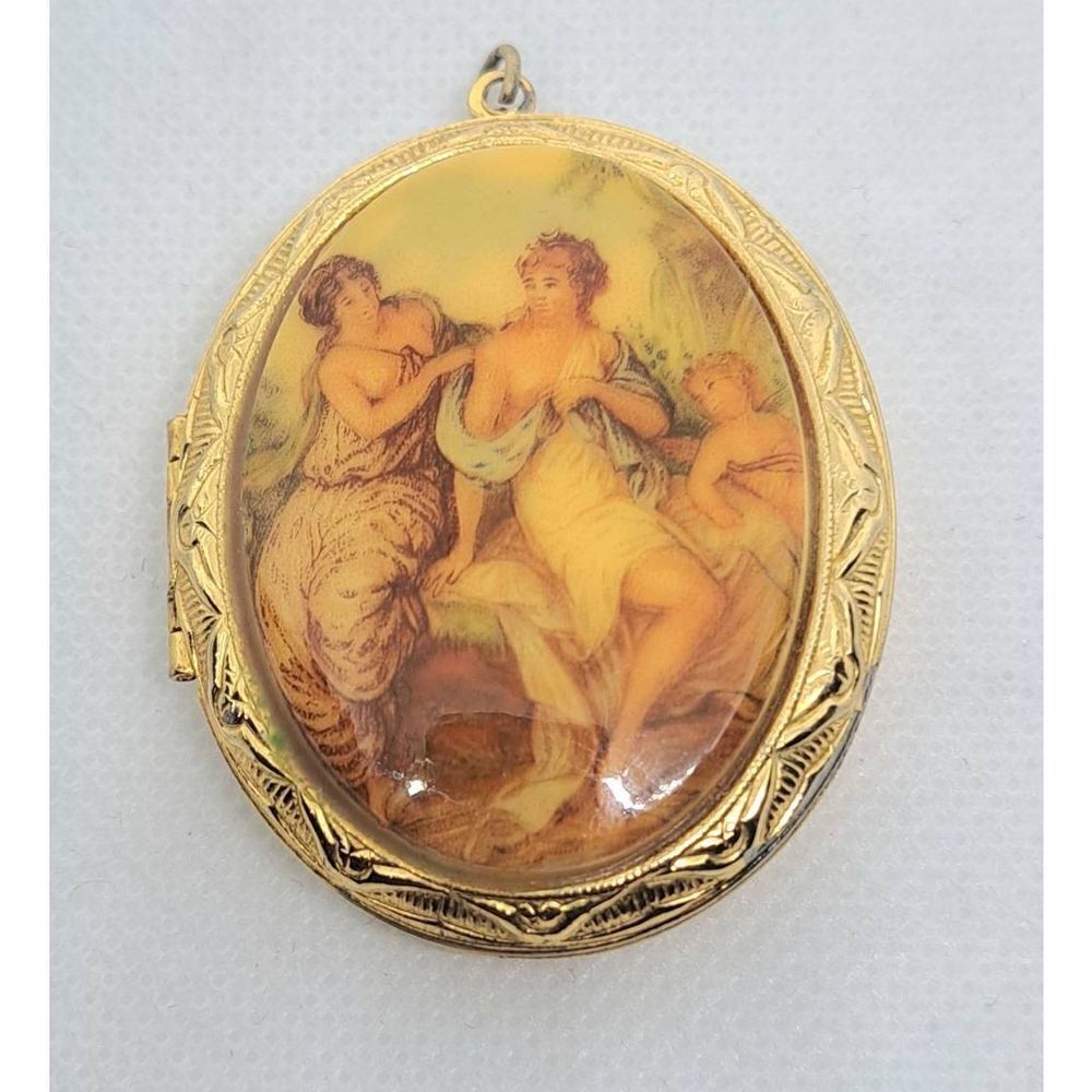 Vintage locket 